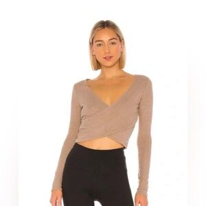 ALO Yoga Amelia Cropped Long Sleeve Wrap Top in “Gravel” size S